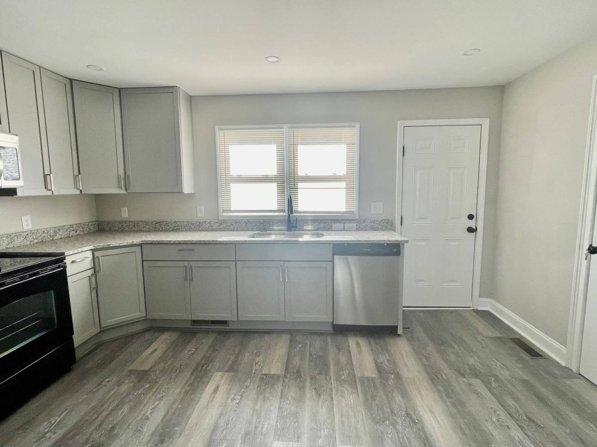House for rent at 115 S Oak St, Lowell, NC 28098