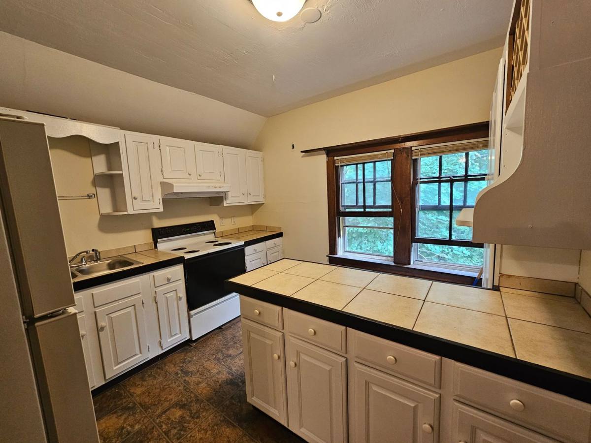 Apartment for rent at 271 Nashua St, Milford, NH 03055