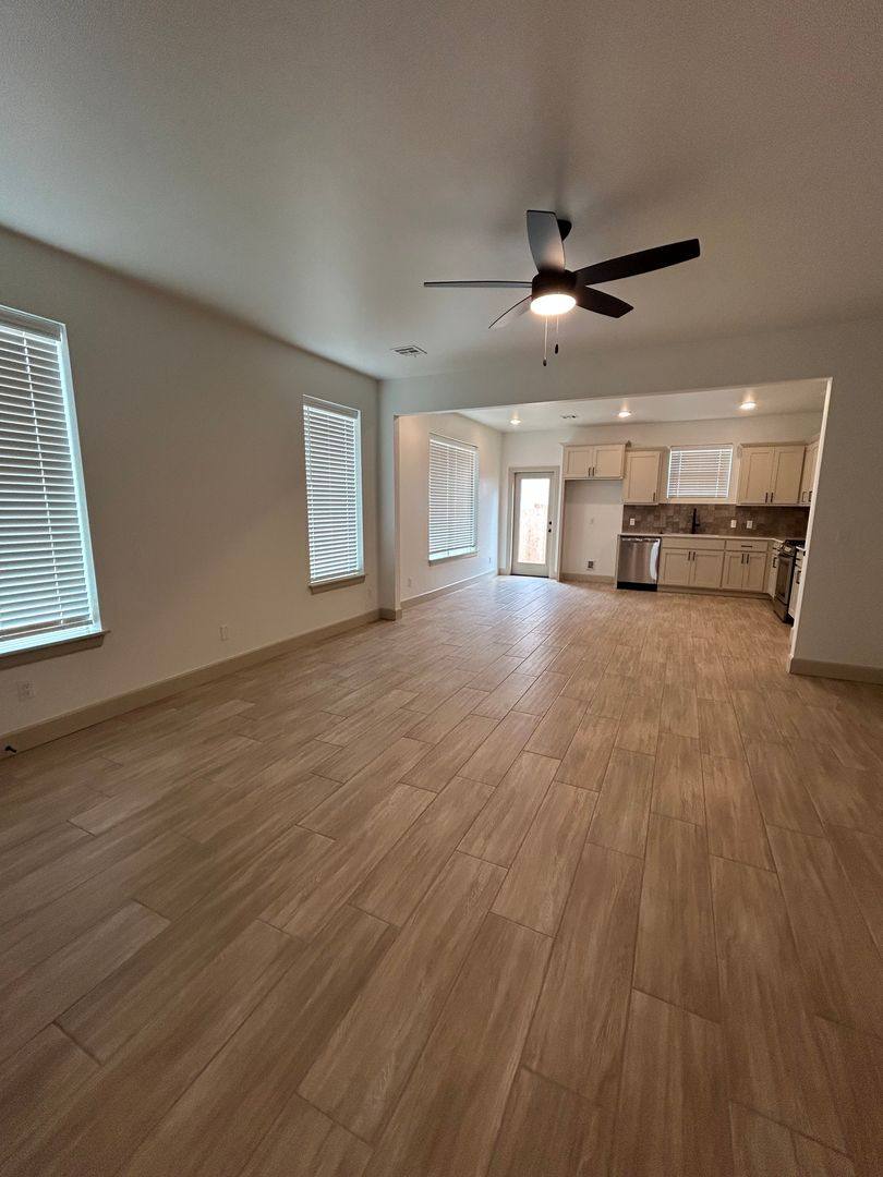 House for rent at 4204NW 179th St, Edmond, OK 73012