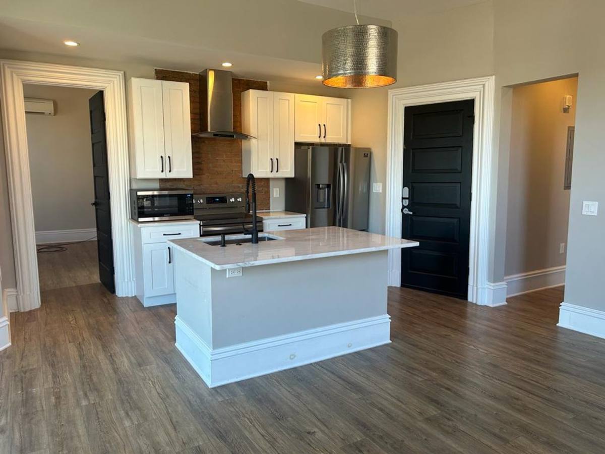 Apartment for rent at 3805 Franklin Blvd, Cleveland, OH 44113
