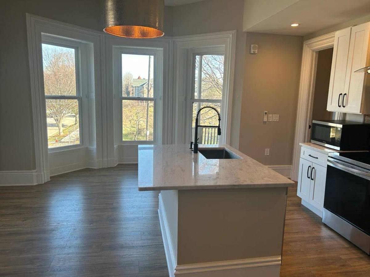 Apartment for rent at 3805 Franklin Blvd, Cleveland, OH 44113