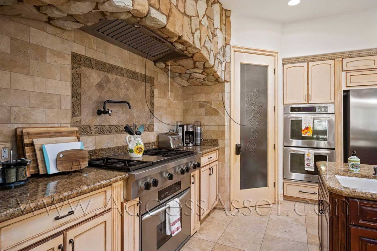 House for rent at 36320 Via El Pais Bonita, Temecula, CA 92592