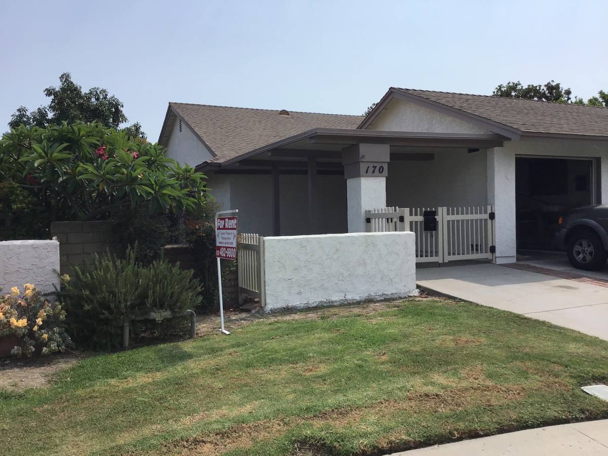 House for rent at 170 W Ripley St, Camarillo, CA 93010