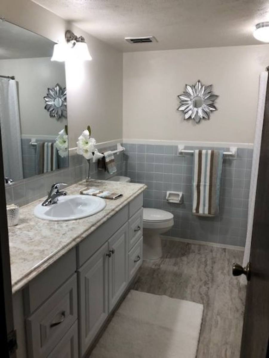 Apartment for rent at 343 S 78th St, Omaha, NE 68114