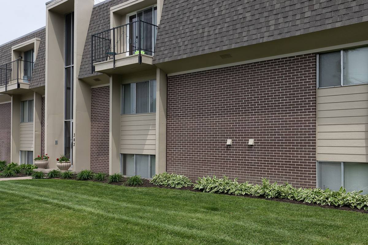 Apartment for rent at 343 S 78th St, Omaha, NE 68114