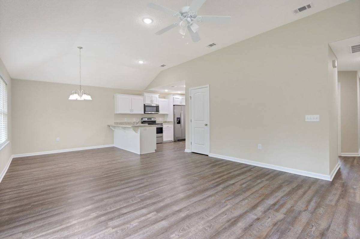 House for rent at 128 Villa Rd, Jesup, GA 31546