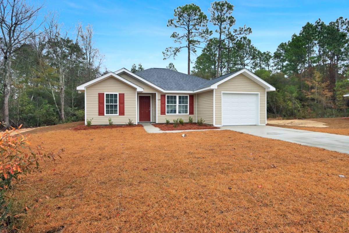 House for rent at 128 Villa Rd, Jesup, GA 31546