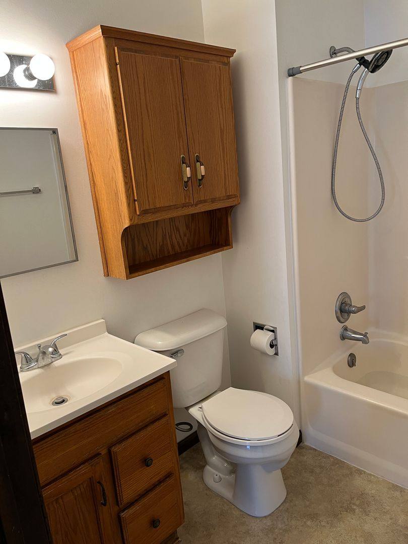 Apartment for rent at 420 N Roosevelt St, Warsaw, IN 46580