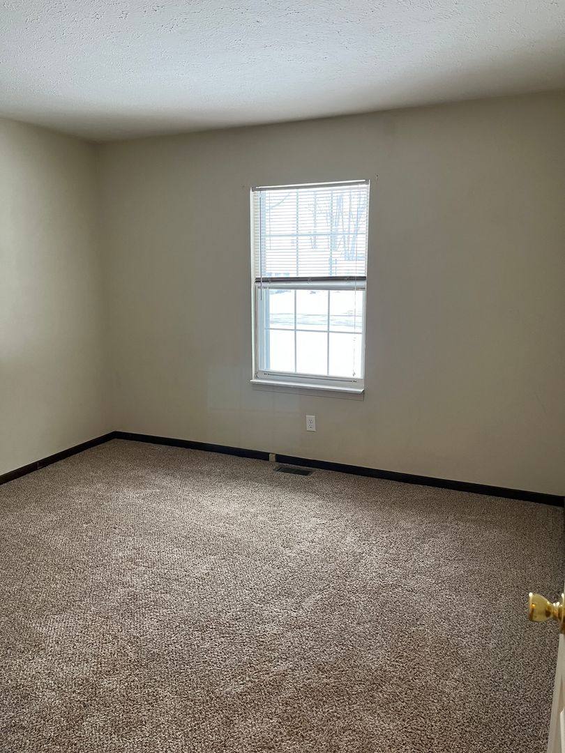 Apartment for rent at 420 N Roosevelt St, Warsaw, IN 46580