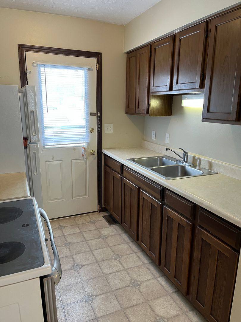 Apartment for rent at 420 N Roosevelt St, Warsaw, IN 46580