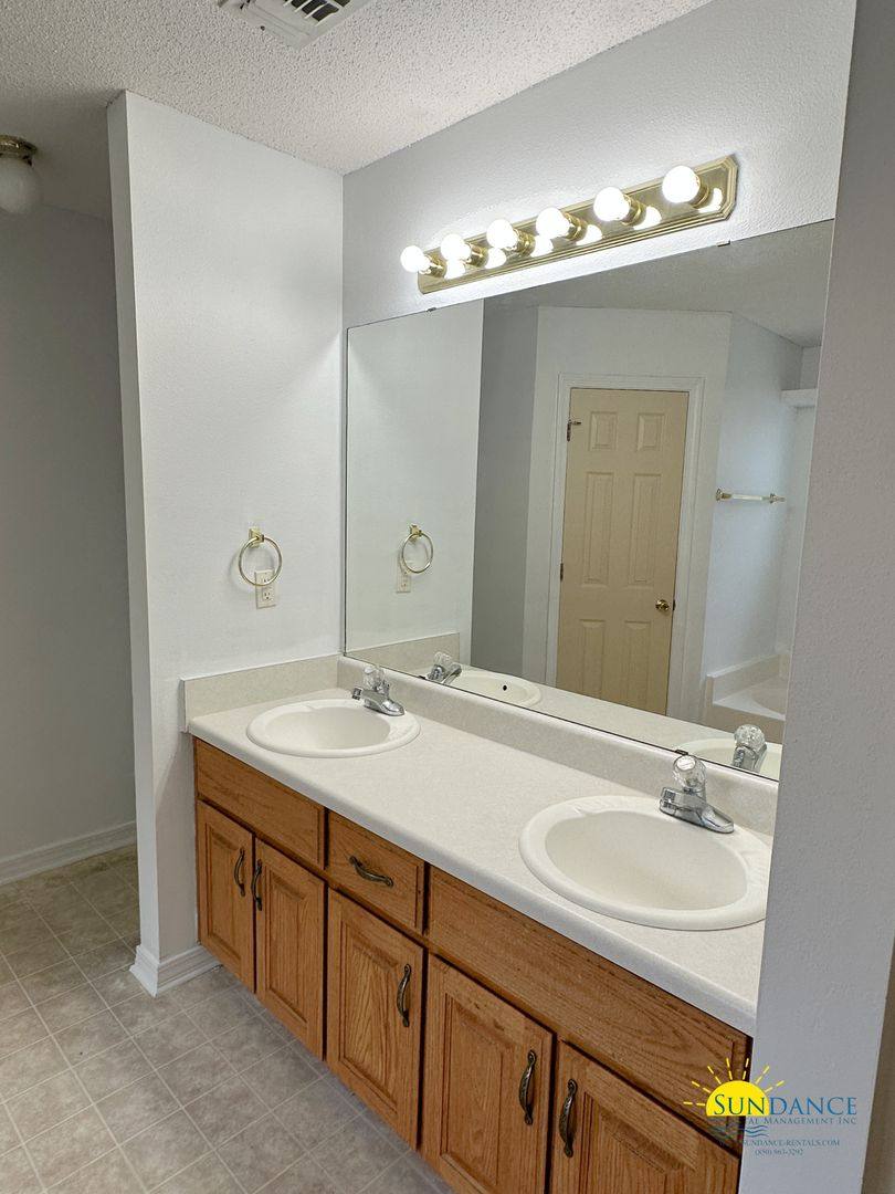 House for rent at 2634 Hidden Estates Circle, Navarre, FL 32566