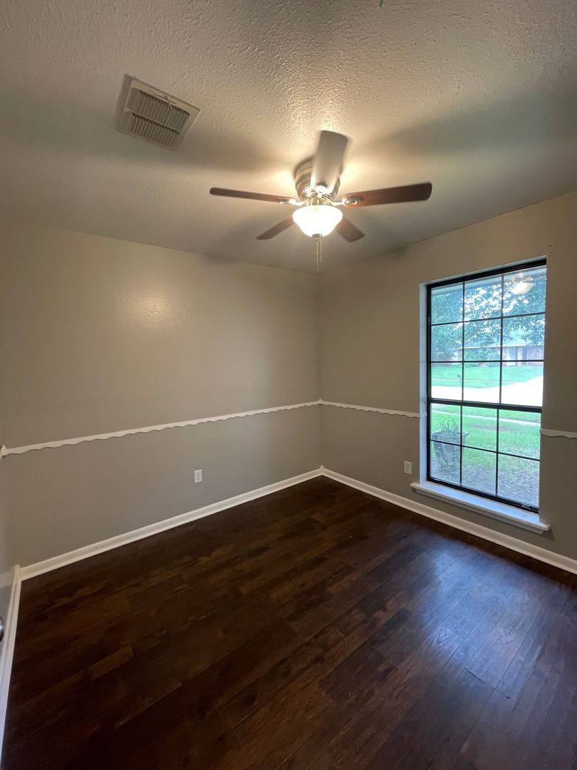 House for rent at 5302 Lauri Lane, Bossier City, LA 71112