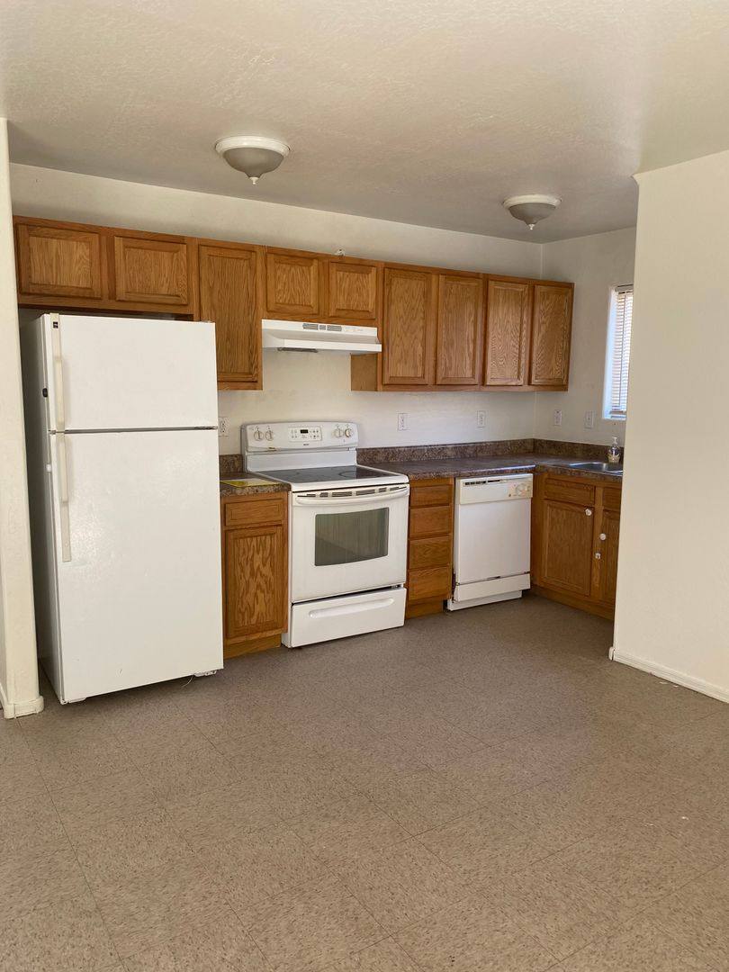Apartment for rent at 1110 E Mohave St, Phoenix, AZ 85034