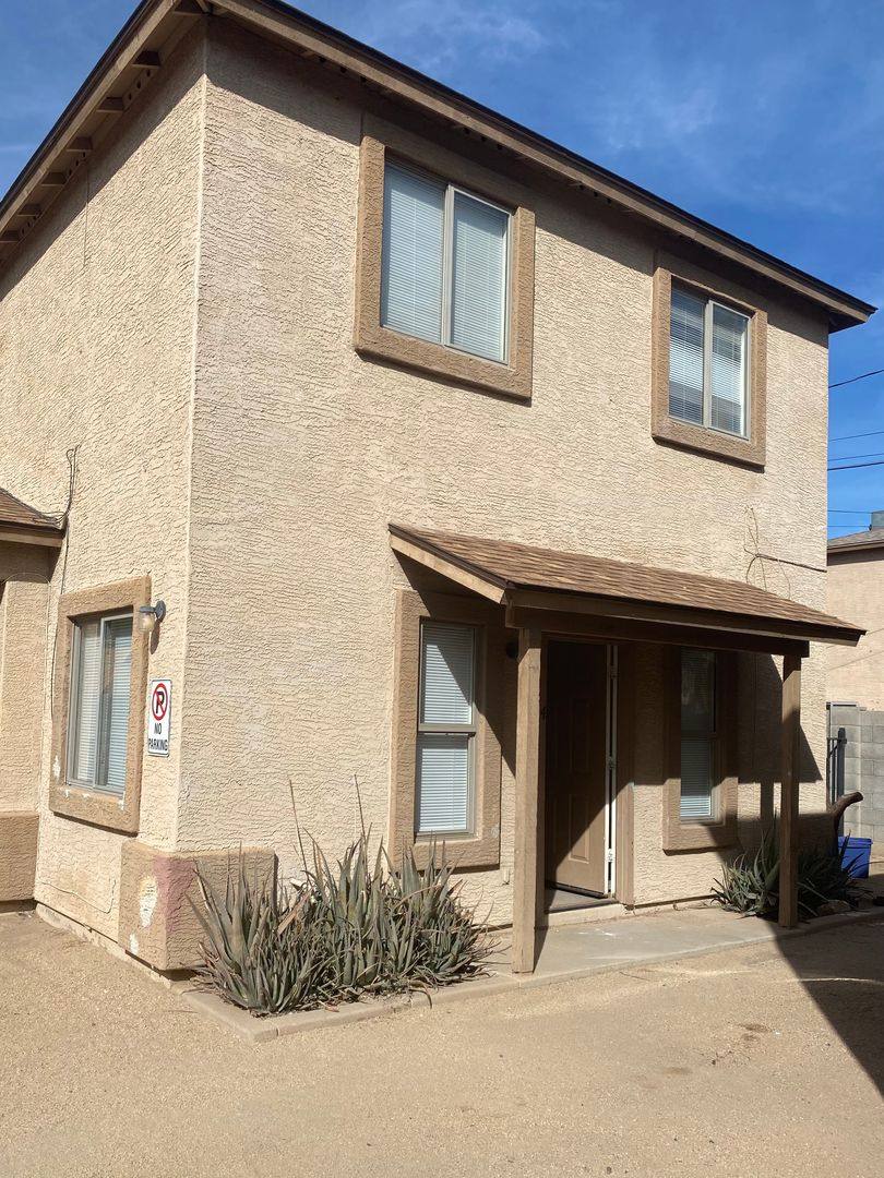 Apartment for rent at 1110 E Mohave St, Phoenix, AZ 85034