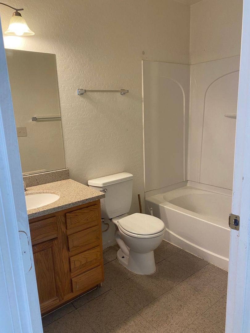 Apartment for rent at 1110 E Mohave St, Phoenix, AZ 85034