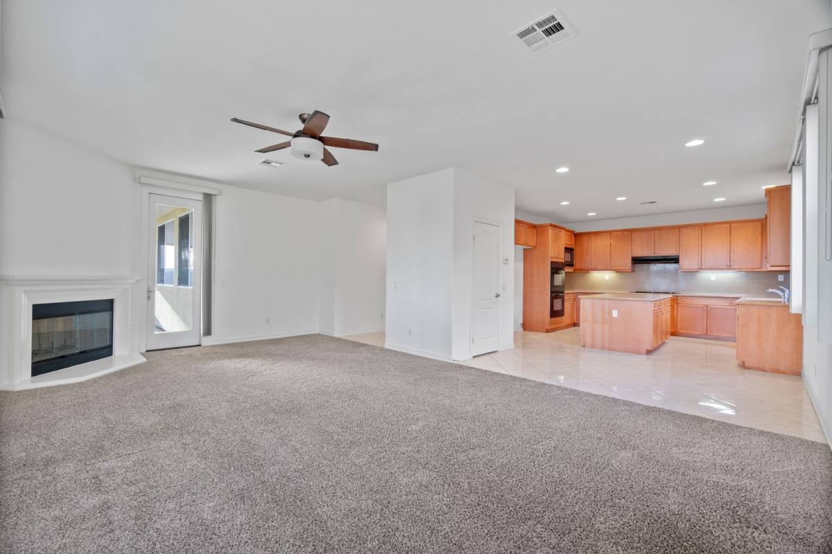 House for rent at 33329 Gold Mountain Rd, Yucaipa, CA 92399