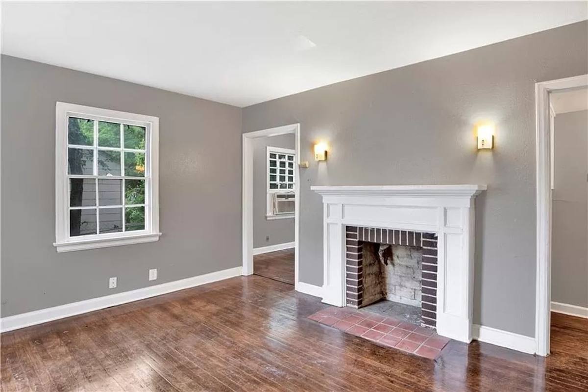 House for rent at 2103 E Victory Dr, Mobile, AL 36606