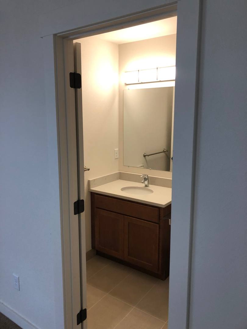Apartment for rent at 113 W Helena Ave, Ellensburg, WA 98926
