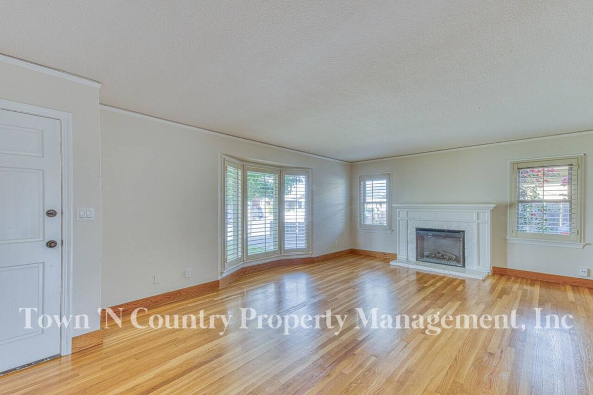 House for rent at 127 Katherine Ave, Salinas, CA 93901