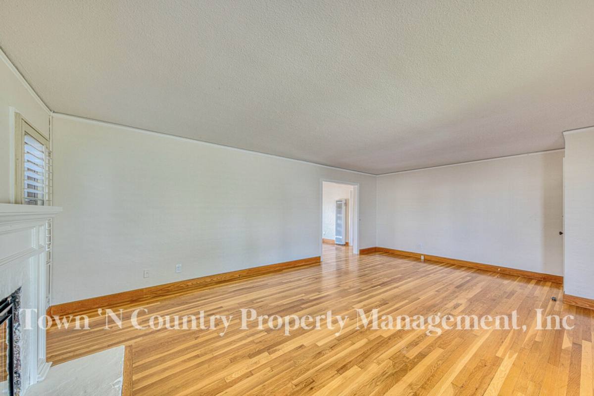House for rent at 127 Katherine Ave, Salinas, CA 93901