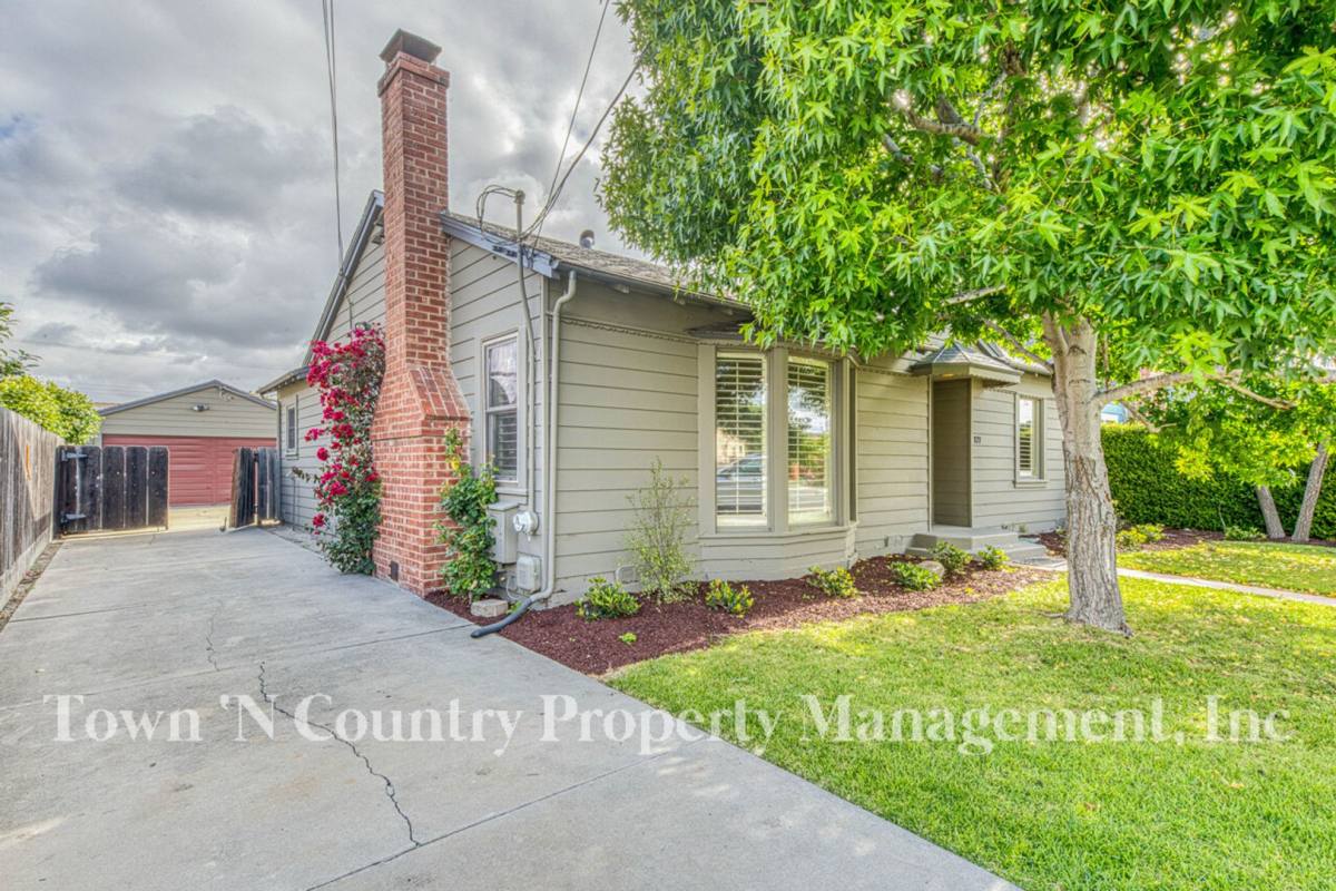 House for rent at 127 Katherine Ave, Salinas, CA 93901