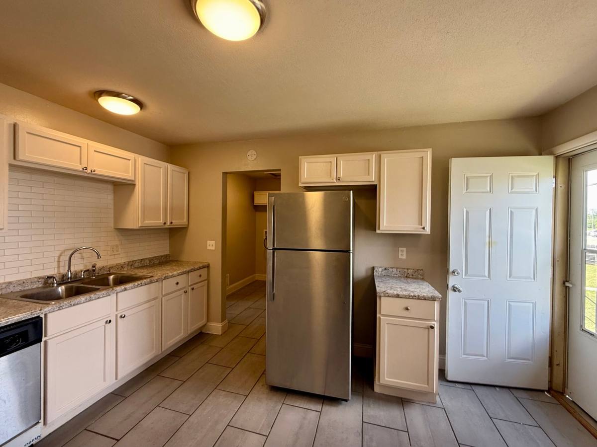 Townhouse for rent at 2422 W Savannah St, Wichita, KS 67217