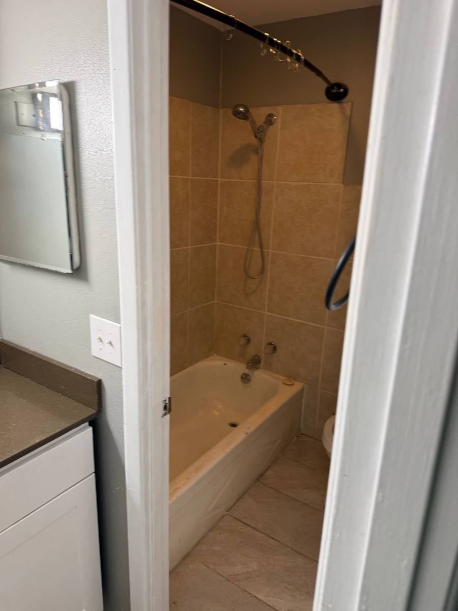 Condo for rent at 2827 N O'Henry Blvd, Greensboro, NC 27405