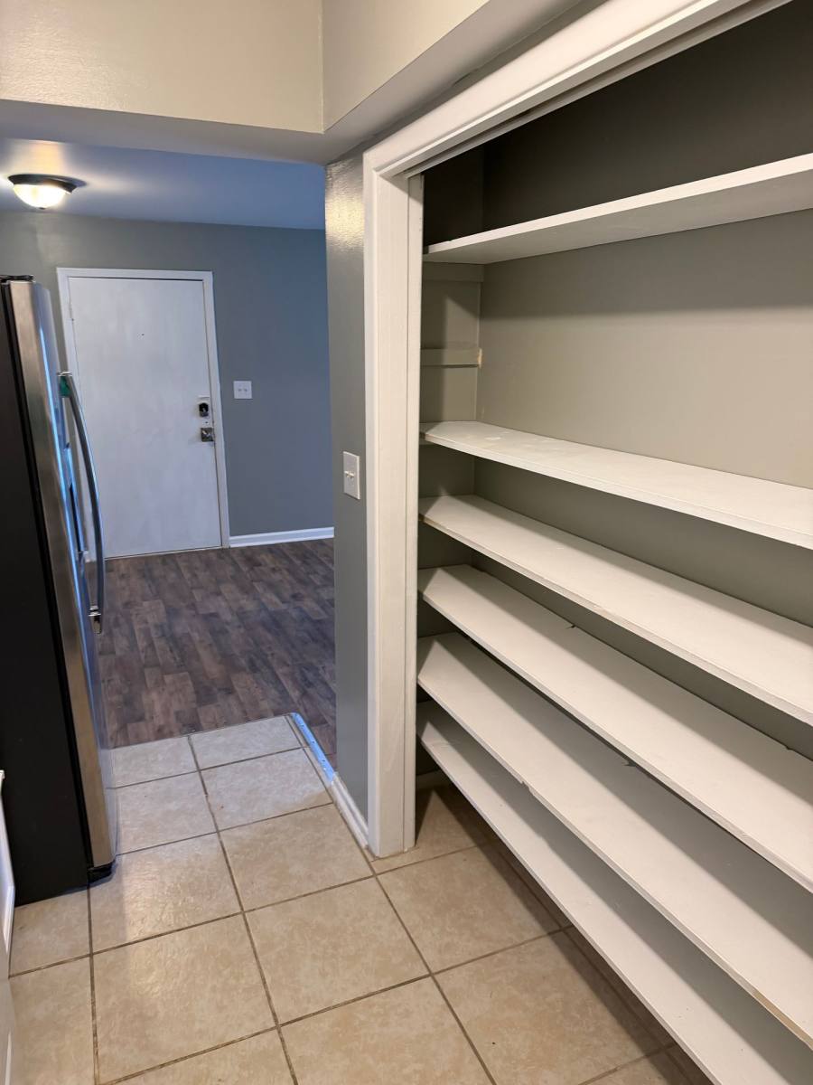 Condo for rent at 2827 N O'Henry Blvd, Greensboro, NC 27405