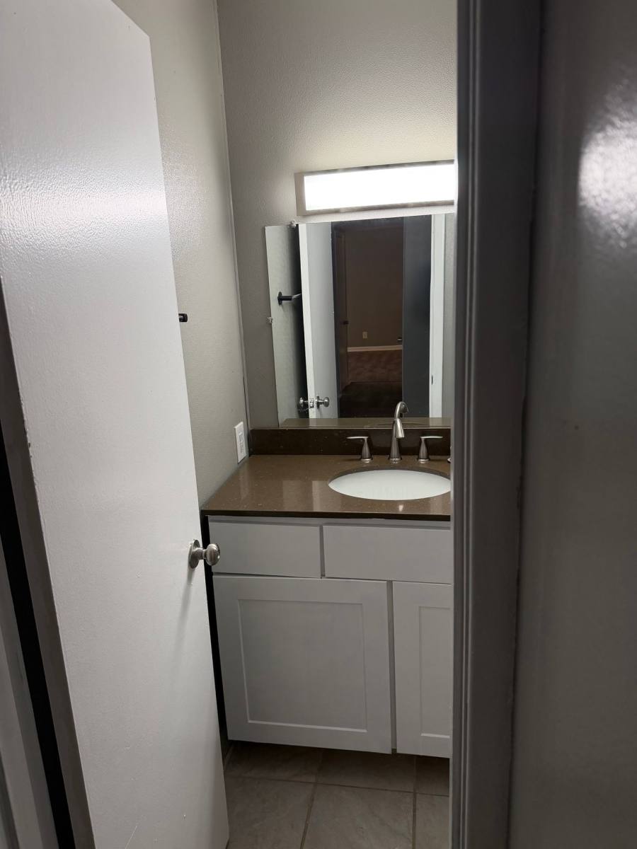 Condo for rent at 2827 N O'Henry Blvd, Greensboro, NC 27405