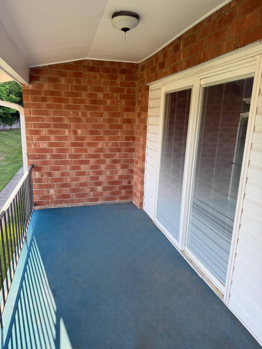 Condo for rent at 2827 N O'Henry Blvd, Greensboro, NC 27405