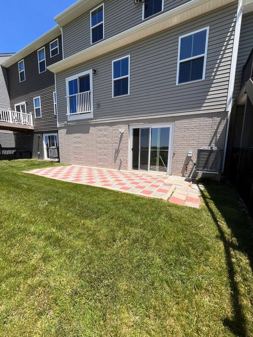 House for rent at 437 Greenwood Dr, Canonsburg, PA 15317