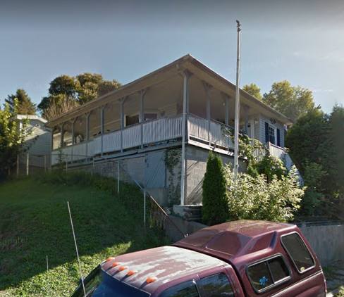House for rent at 225 Lynn Ave, Clarksburg, WV 26301