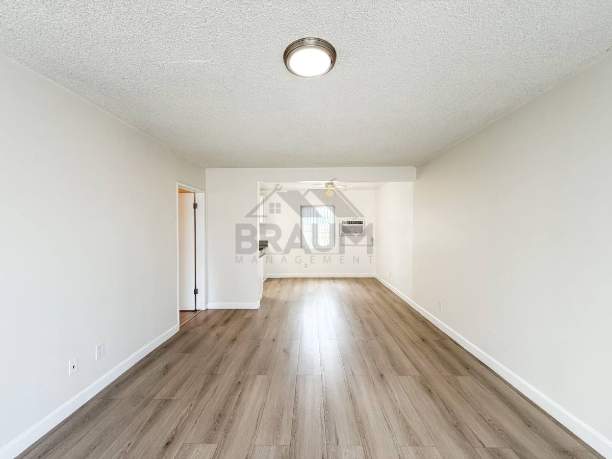 Apartment for rent at 19405 Haynes St, Reseda, CA 91335
