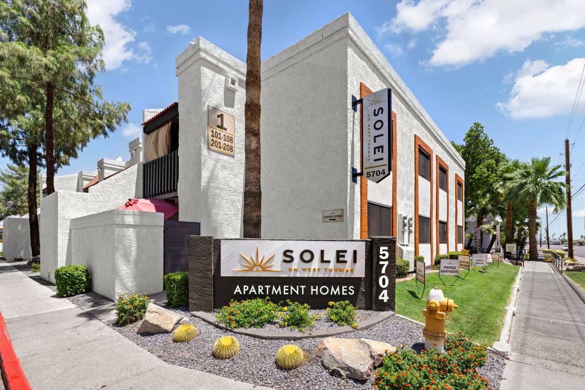 Apartment for rent at 5704 W Thomas Rd, Phoenix, AZ 85031