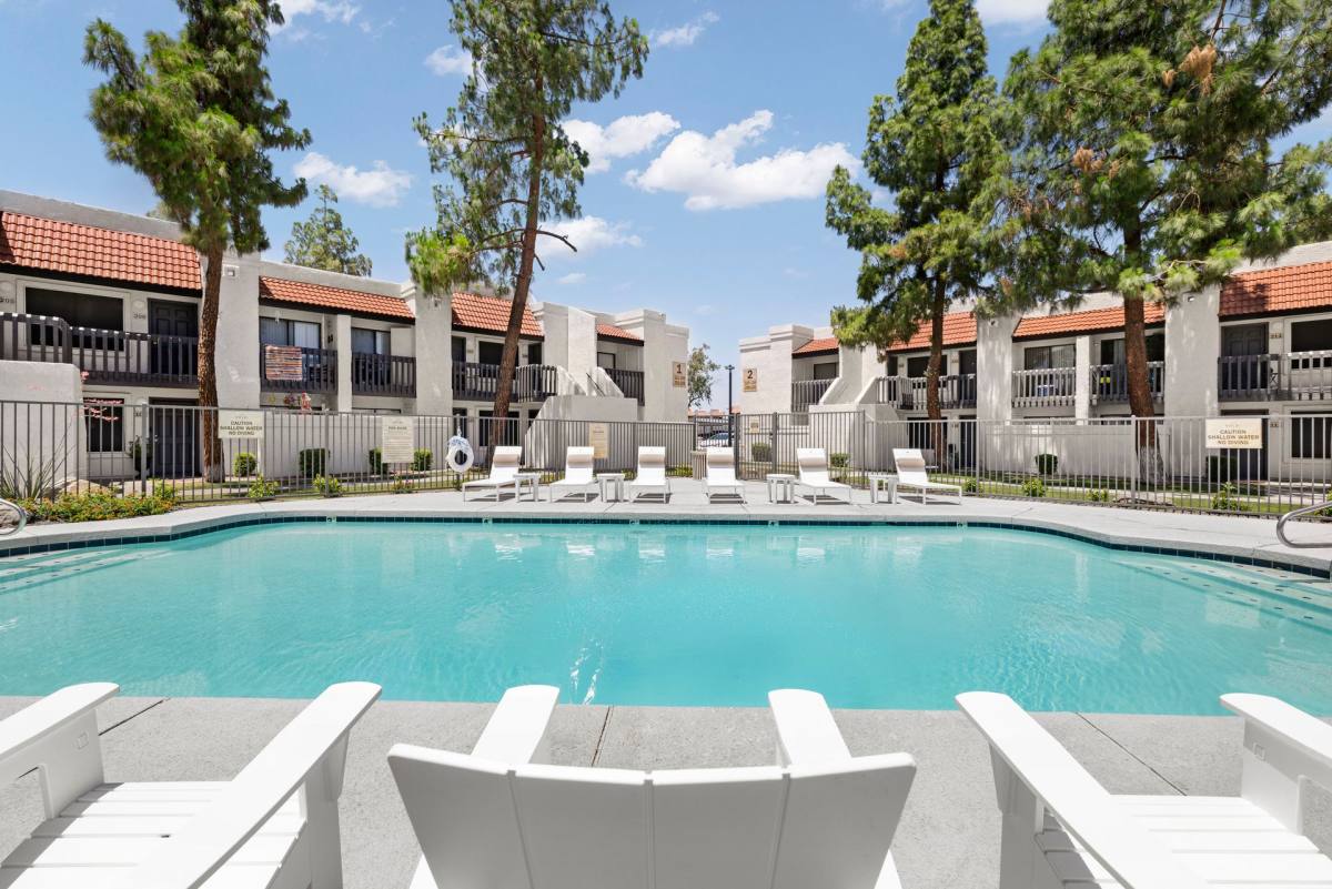 Apartment for rent at 5704 W Thomas Rd, Phoenix, AZ 85031