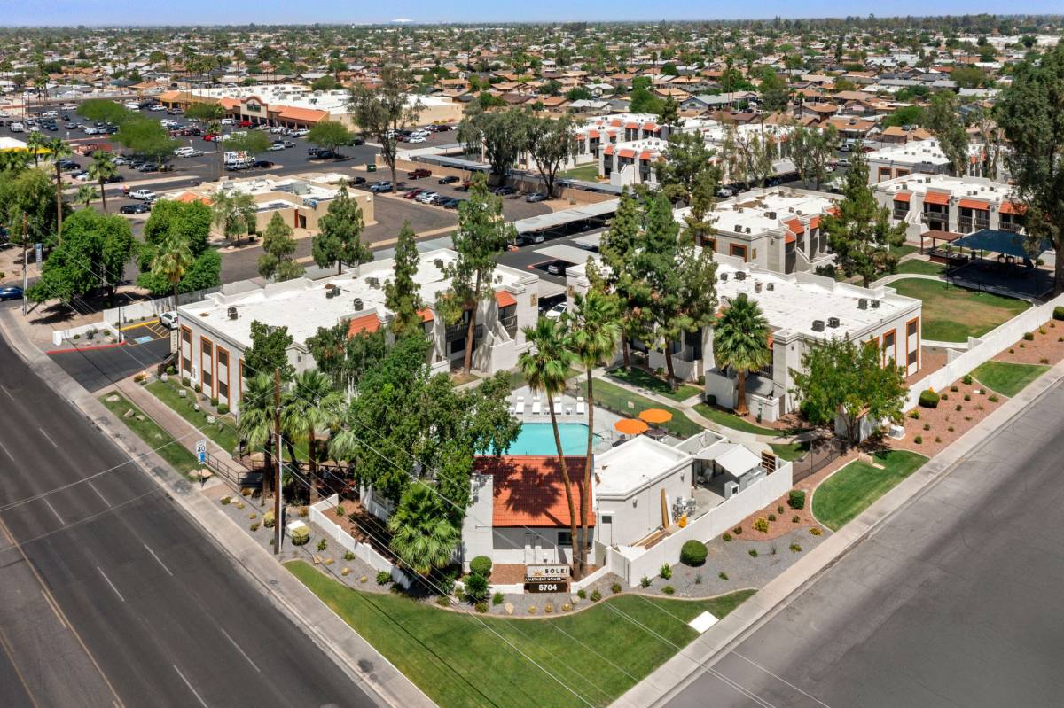 Apartment for rent at 5704 W Thomas Rd, Phoenix, AZ 85031