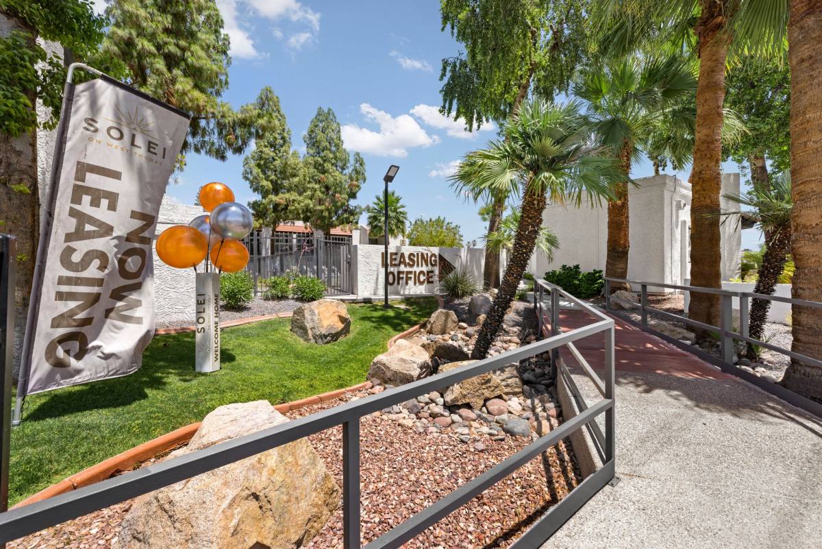 Apartment for rent at 5704 W Thomas Rd, Phoenix, AZ 85031