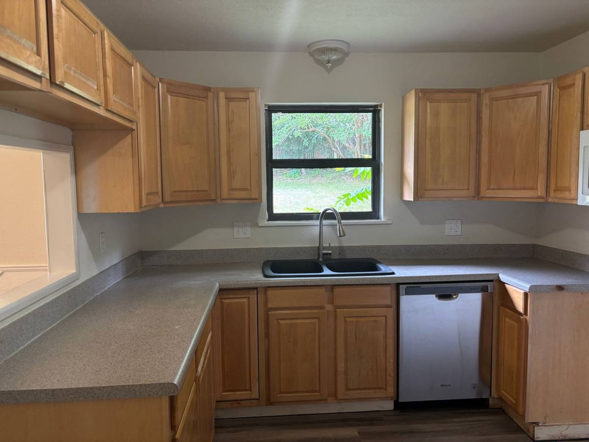 House for rent at 217 Ross Ave, Denison, TX 75020