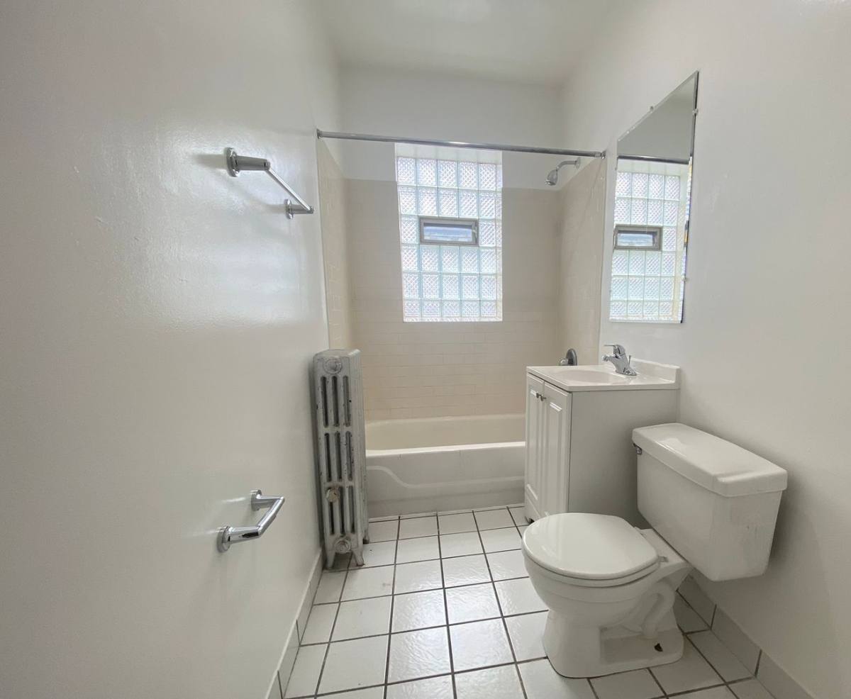 Apartment for rent at 4756 N Maplewood, Chicago, IL 60625