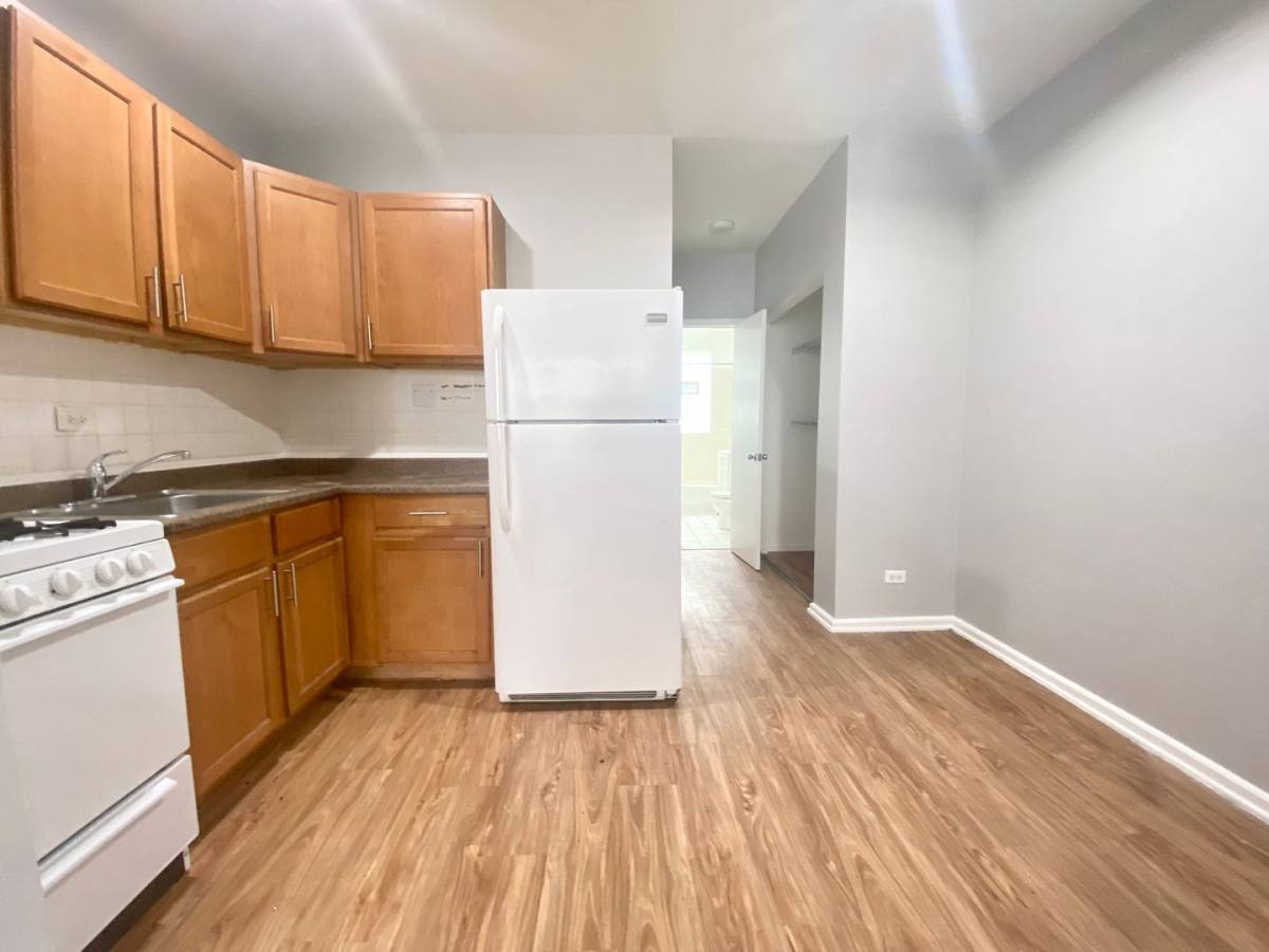 Apartment for rent at 4756 N Maplewood, Chicago, IL 60625