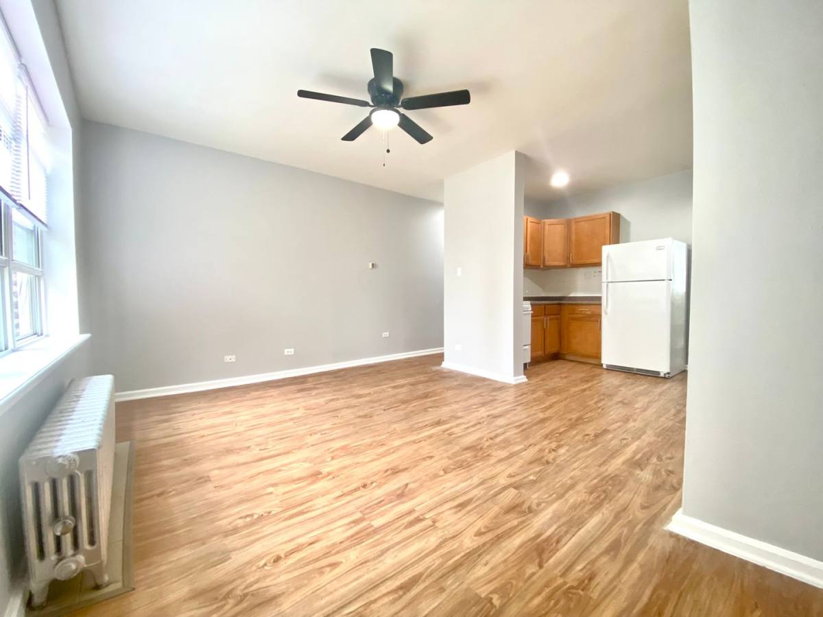 Apartment for rent at 4756 N Maplewood, Chicago, IL 60625