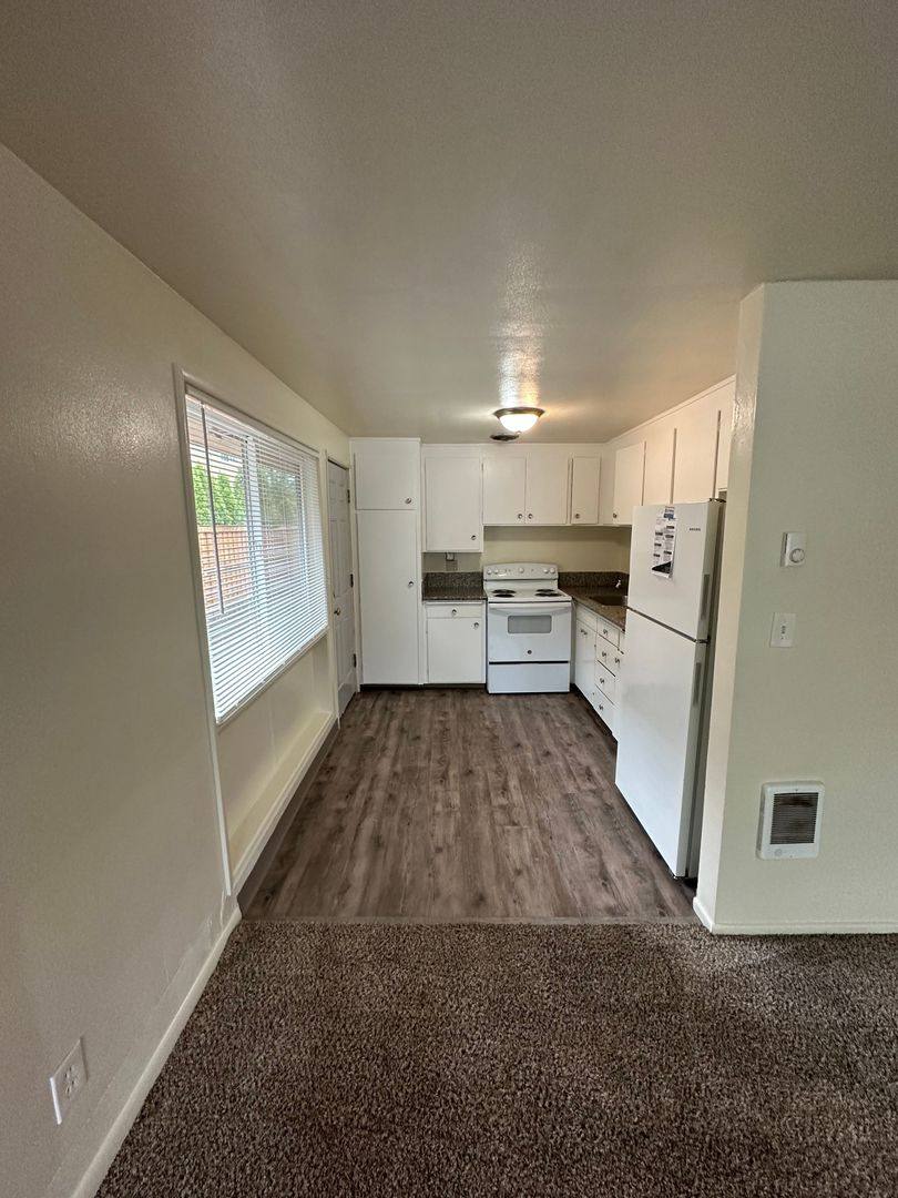 Apartment for rent at 822-830 NW 27th St, Corvallis, OR 97330