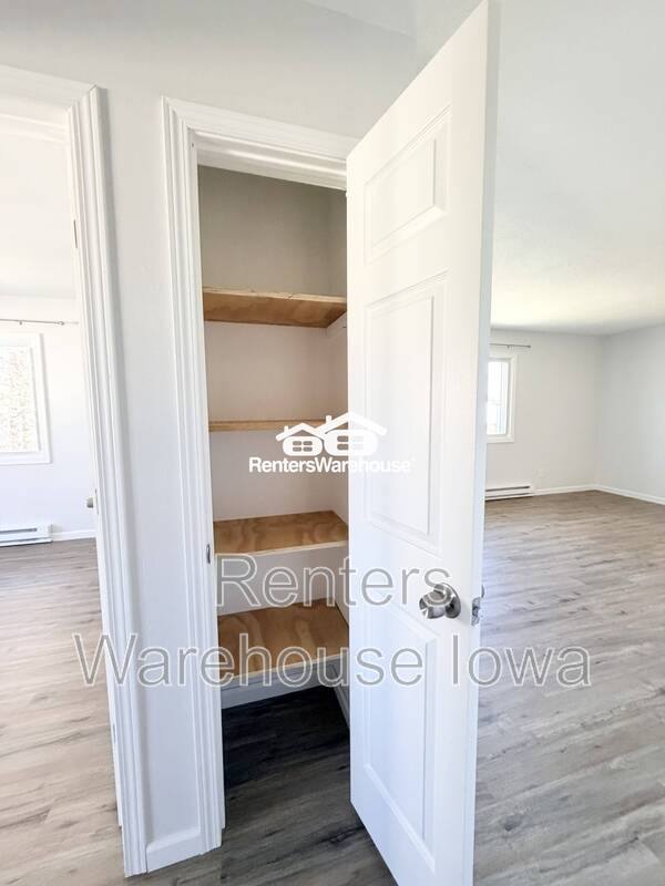 Apartment for rent at 211 S Green St, Madrid, IA 50156