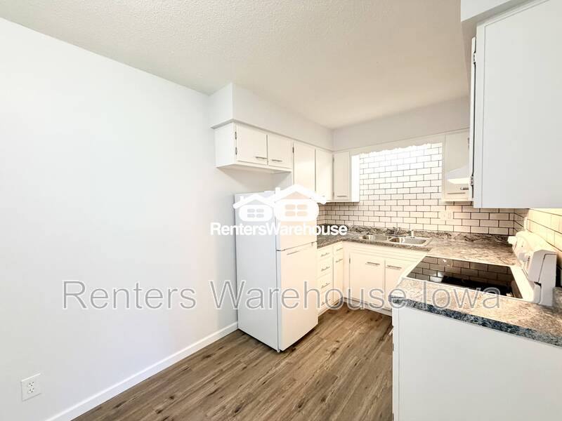 Apartment for rent at 211 S Green St, Madrid, IA 50156