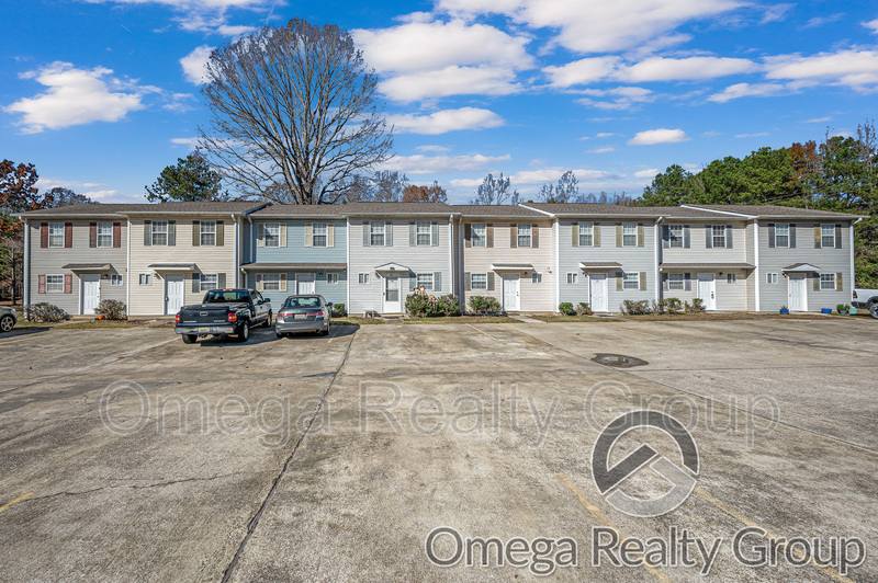 Apartment for rent at 484 Grey Hill Rd, McCalla, AL 35111