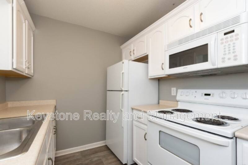 Apartment for rent at 3301 Royster Lane, Clarksville, TN 37042