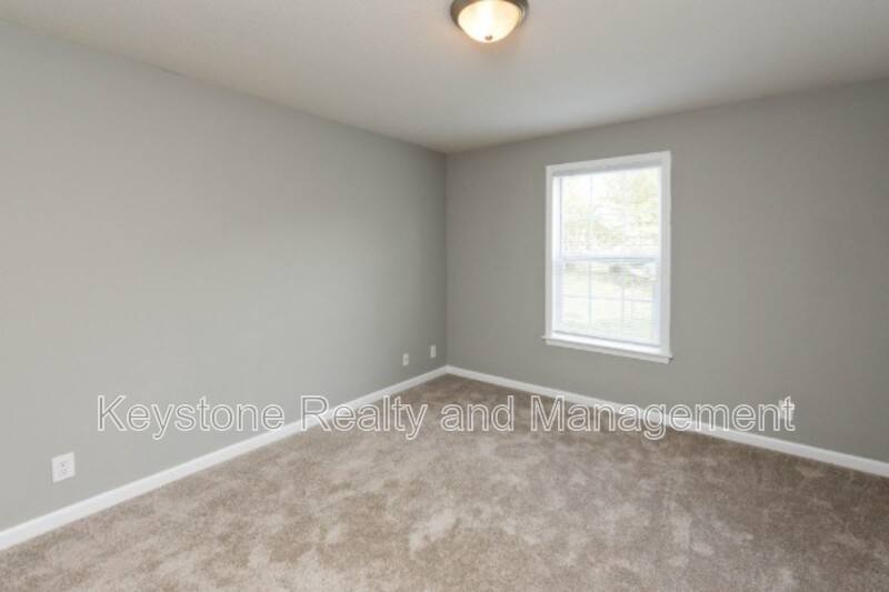 Apartment for rent at 3301 Royster Lane, Clarksville, TN 37042