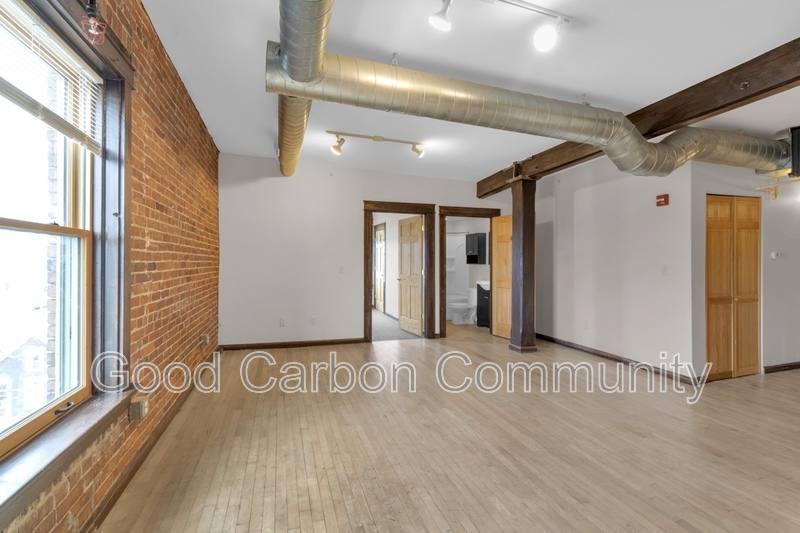 Apartment for rent at 346 Connecticut St, Buffalo, NY 14213