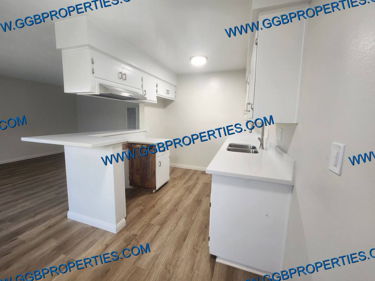 Apartment for rent at 727-741 Orizaba Ave, Long Beach, CA 90804