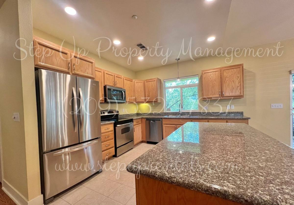 House for rent at 18 Cottage Court, Sonora, CA 95370